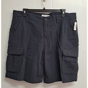 Essentials Men's Classic-Fit 10" Cargo‎ Short Navy 40W
